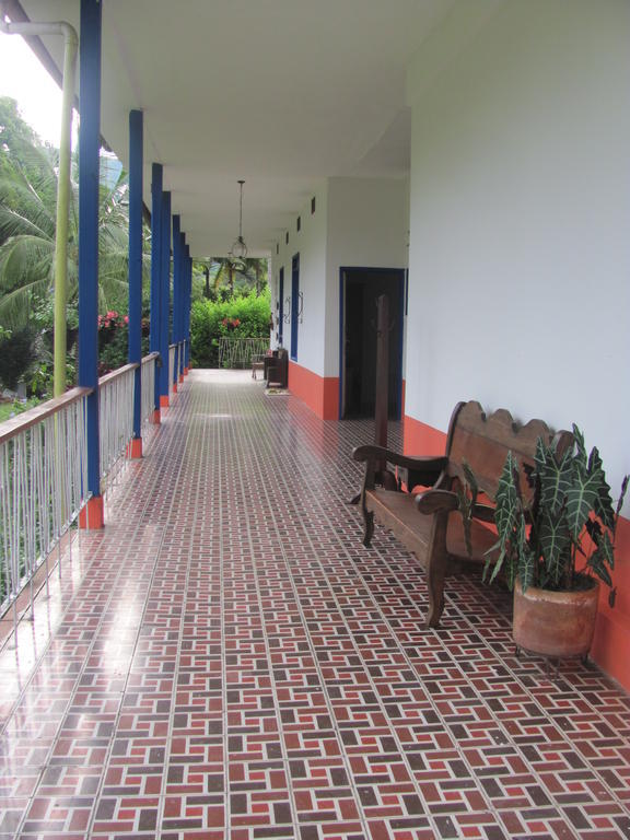Hotel Hacienda El Diamante Villeta Exterior photo