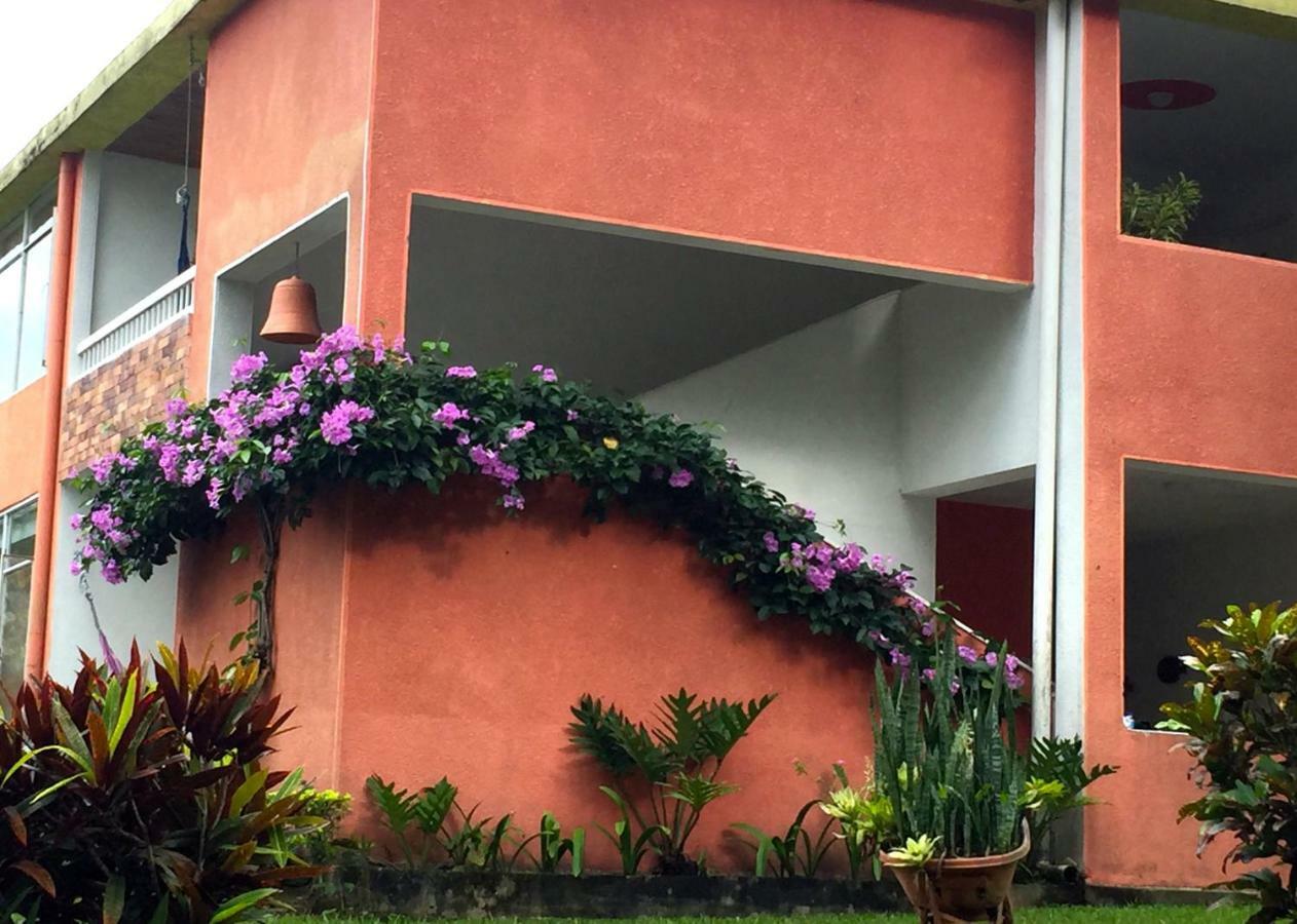 Hotel Hacienda El Diamante Villeta Exterior photo
